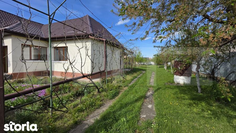 Casă cu 1 camere cu Teren 1430 Mp în Central