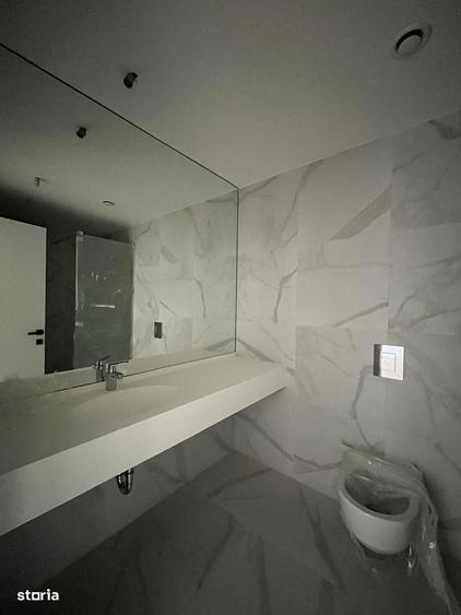 Apartament cu 4 camere în Barbu Văcărescu