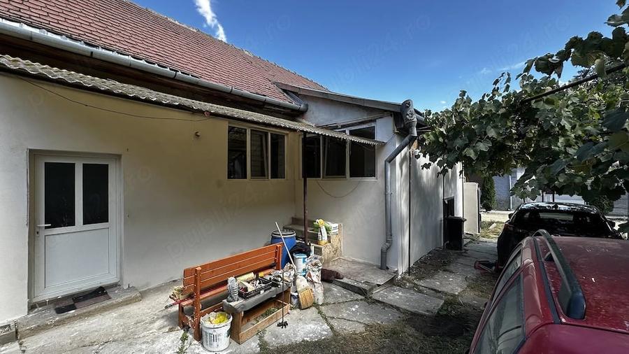 Casă cu 3 camere cu Teren 800 Mp în Nemșa