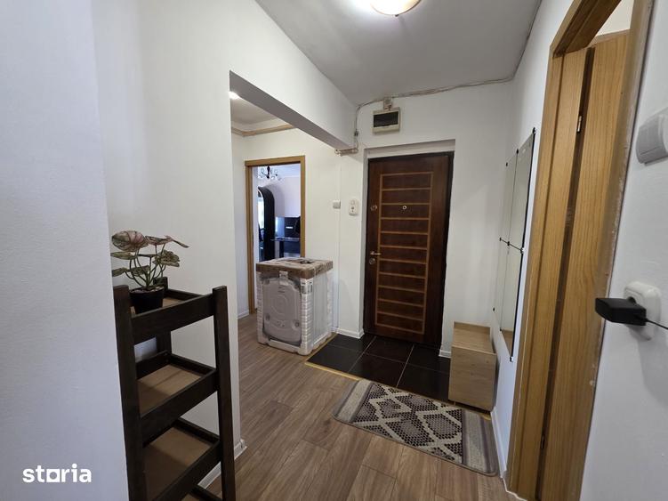 Apartament cu 3 camere decomandat în Decebal