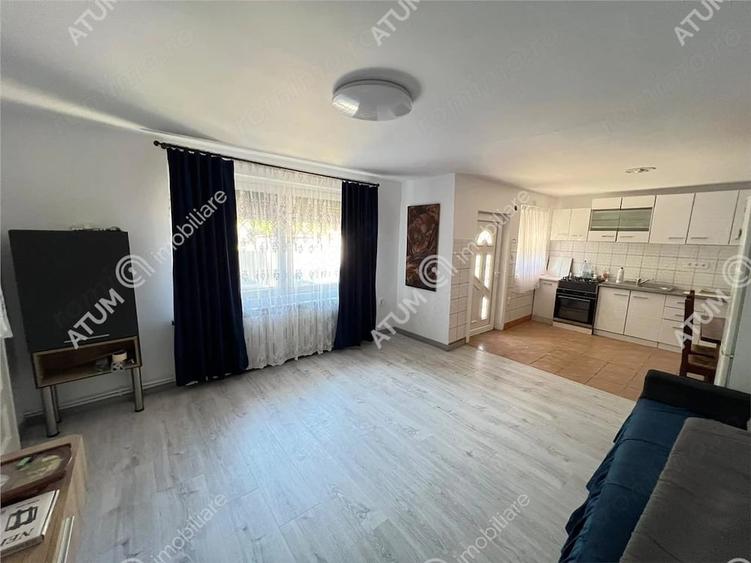 Casă cu 3 camere în Poplaca