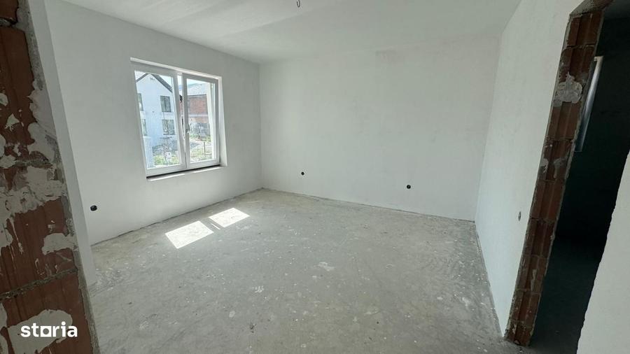 Casă cu 4 camere cu Teren 503 Mp în Central