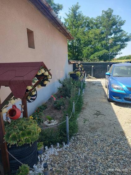 Casă cu 2 camere cu Teren 2845 Mp în Central