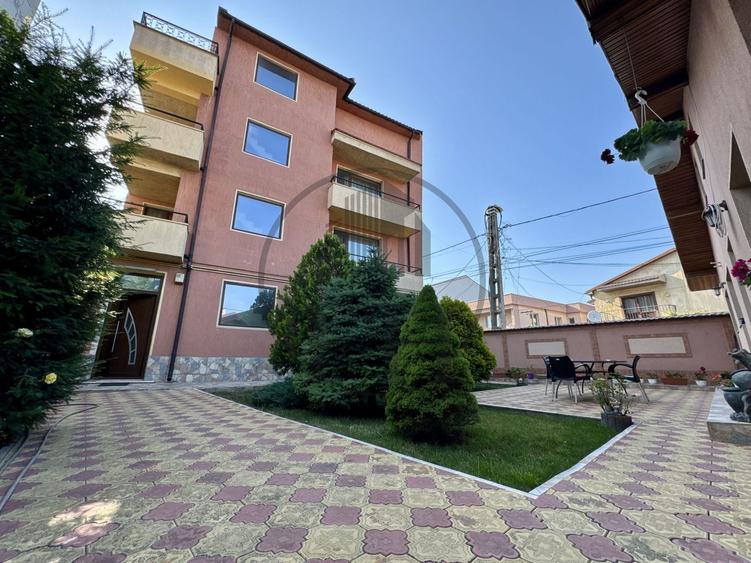 Casă individuală cu 7 camere cu Canalizare în Coiciu