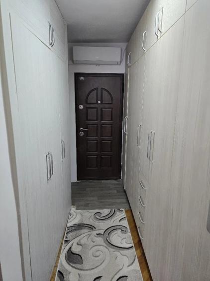 Vand schimb apartament 1 camera zona Soarelui Timisoara - 1