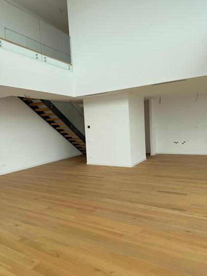 Apartament cu 4 camere în Floreasca