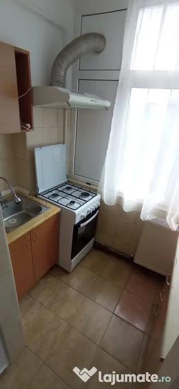 Apartament cu 2 camere decomandat în Dacia