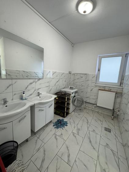 Birou, de 300 mp, în Giurgiului