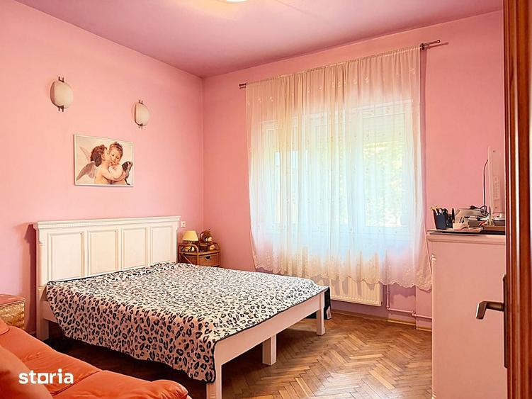 Casa ultracentral singura in curte | Podul Centenarului - 12