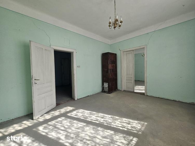 Casă cu 3 camere cu Teren 800 Mp în Ițcani