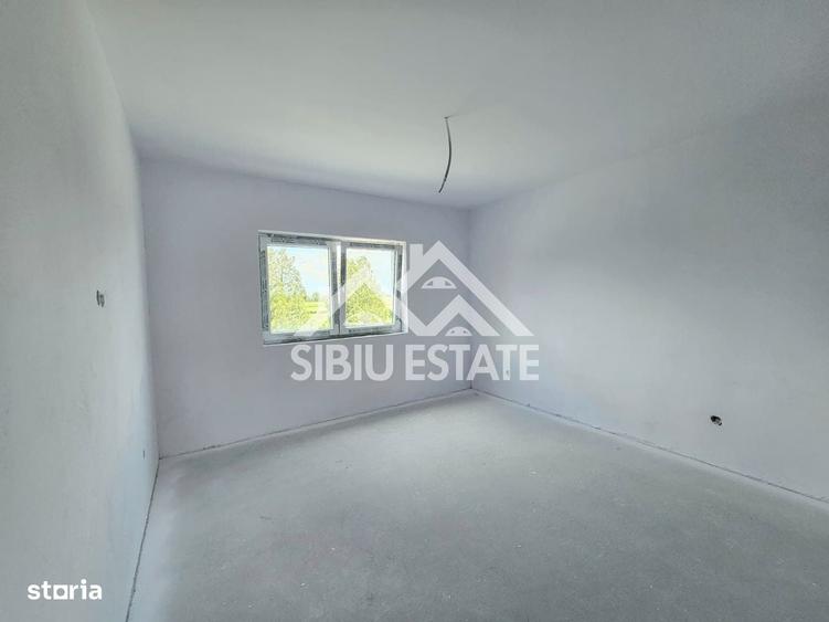 Casă cu 4 camere cu Teren 280 Mp în Central
