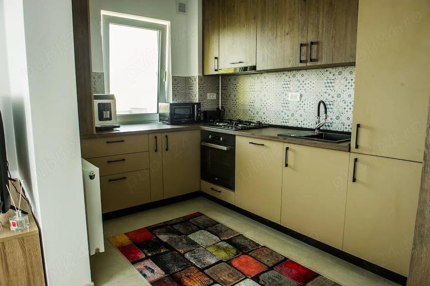 Apartament cu 2 camere decomandat în Tractorul