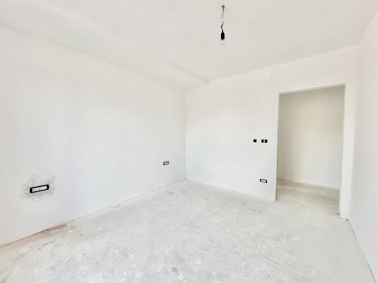 Duplex cu 4 camere cu Canalizare în Moșnița Nouă