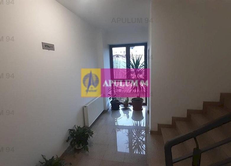 Apartament cu 3 camere decomandat, mobilat în Băneasa