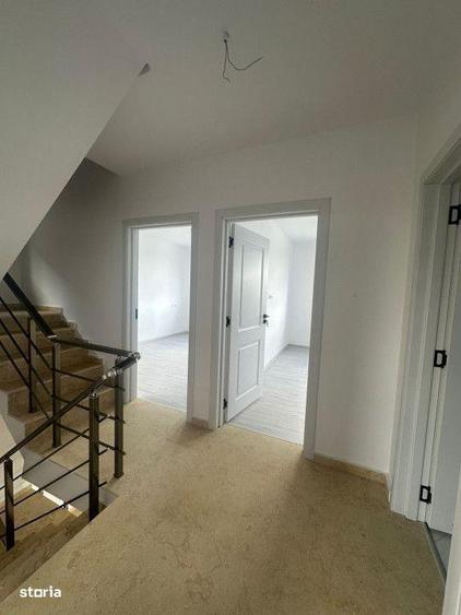 Casă cu 6 camere cu Teren 280 Mp în Central