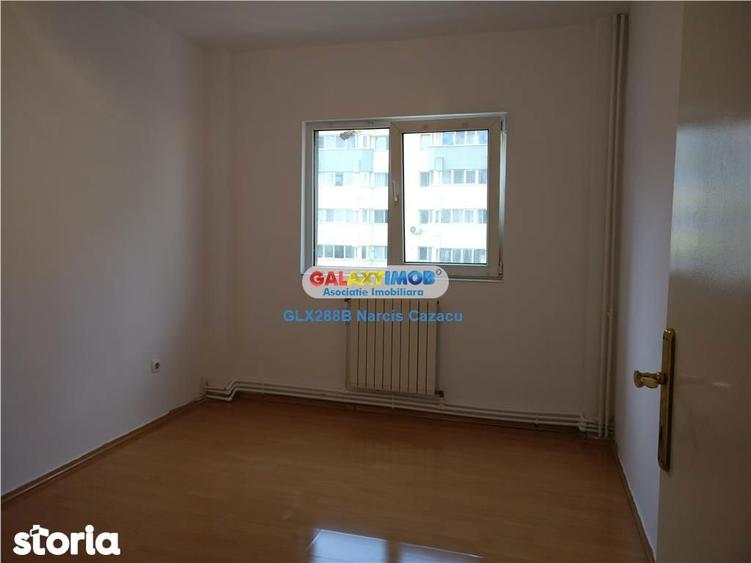 Apartament cu 4 camere în Pantelimon