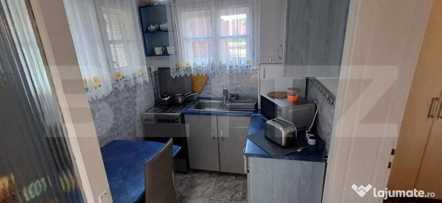 Casă cu 3 camere cu Teren 1800 Mp în Centura