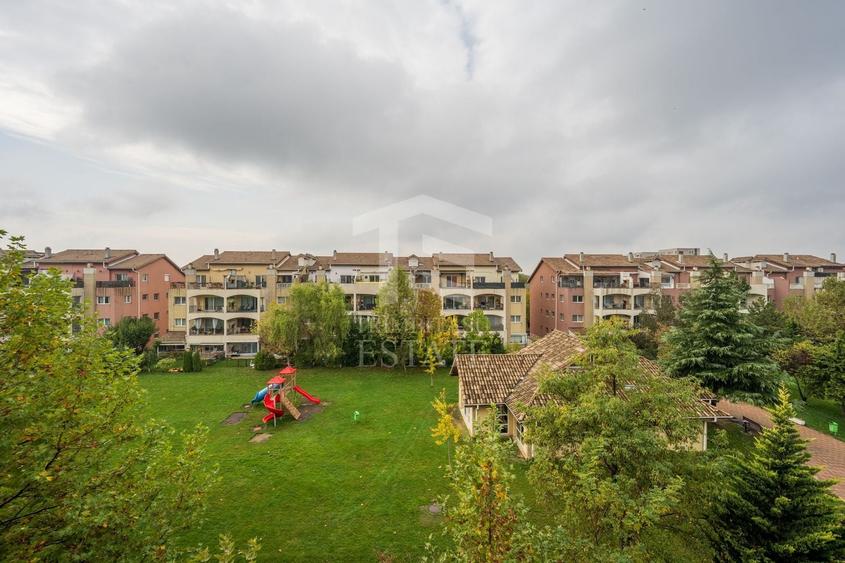 Apartament cu 3 camere semidecomandat, mobilat în Nord