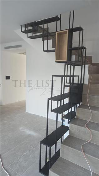 Apartament cu 5 camere decomandat în Pipera