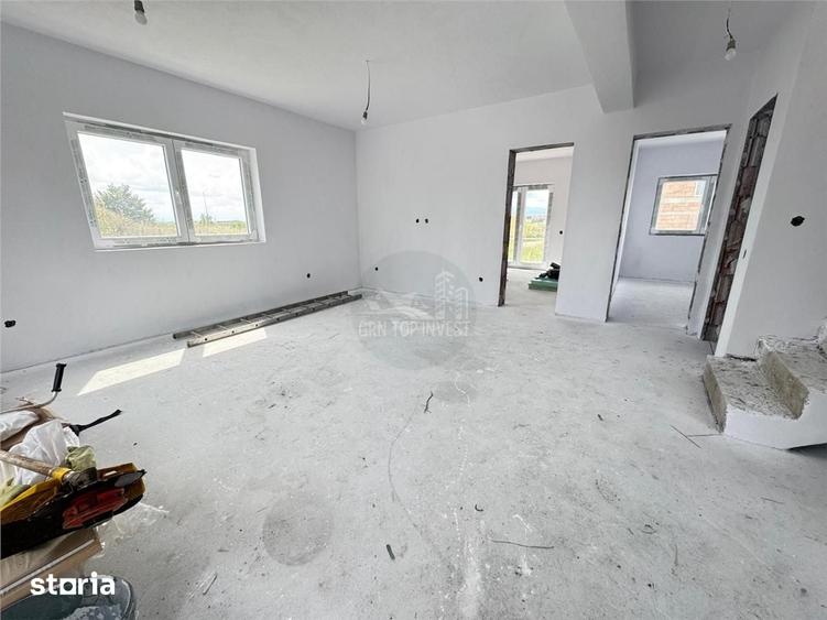 Casă cu 4 camere cu Teren 265 Mp în Șura Mică