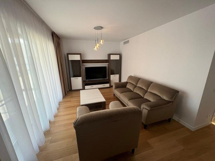 Apartament cu 2 camere decomandat în Băneasa — fotografia 2