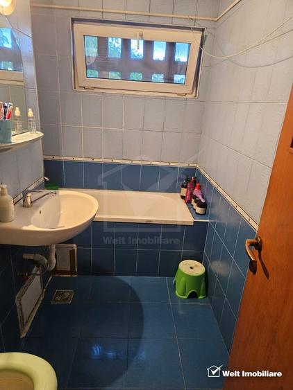 Apartament cu 3 camere semidecomandat în Gheorgheni