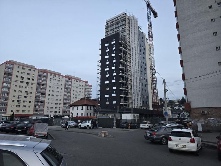Apartament cu 2 camere decomandat în Gara Mare