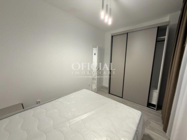 Apartament cu 3 camere semidecomandat, mobilat în Florești