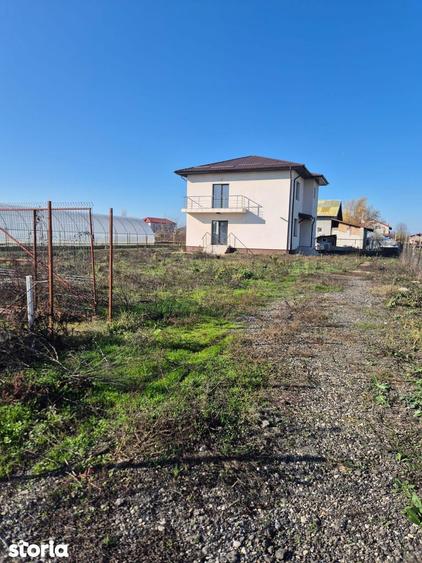 Casă cu 4 camere cu Teren 1120 Mp în Cornetu