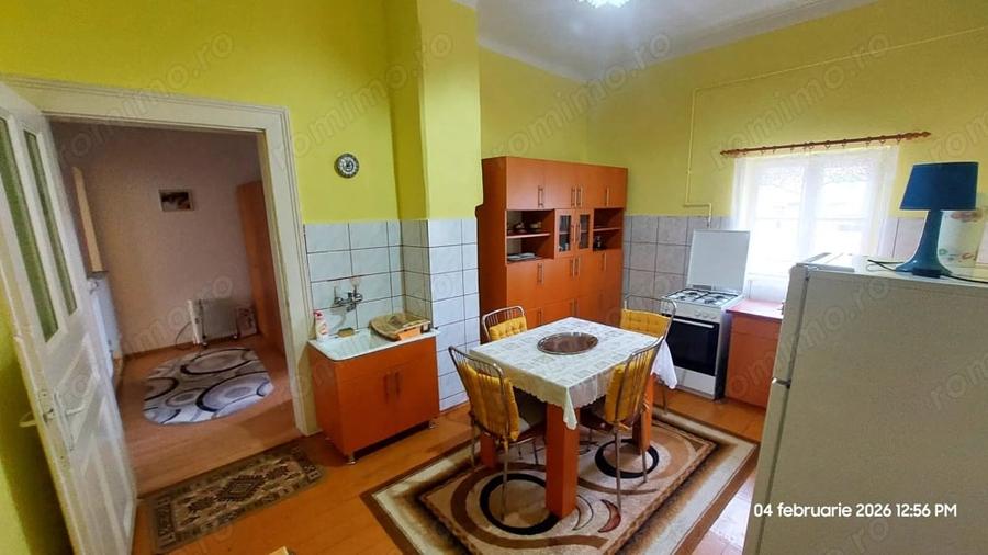 Casă cu 4 camere cu Teren 763 Mp în Central