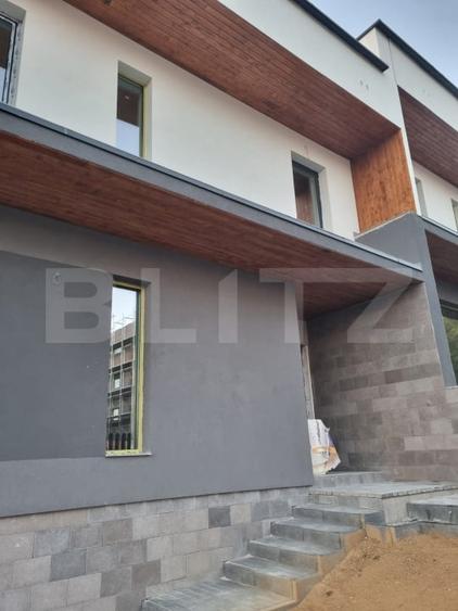 Duplex cu 4 camere cu Canalizare în Iris