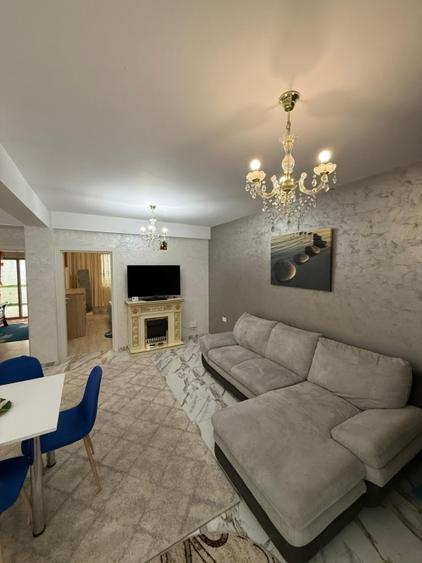 Apartament cu 3 camere semidecomandat, mobilat în Valea Lupului