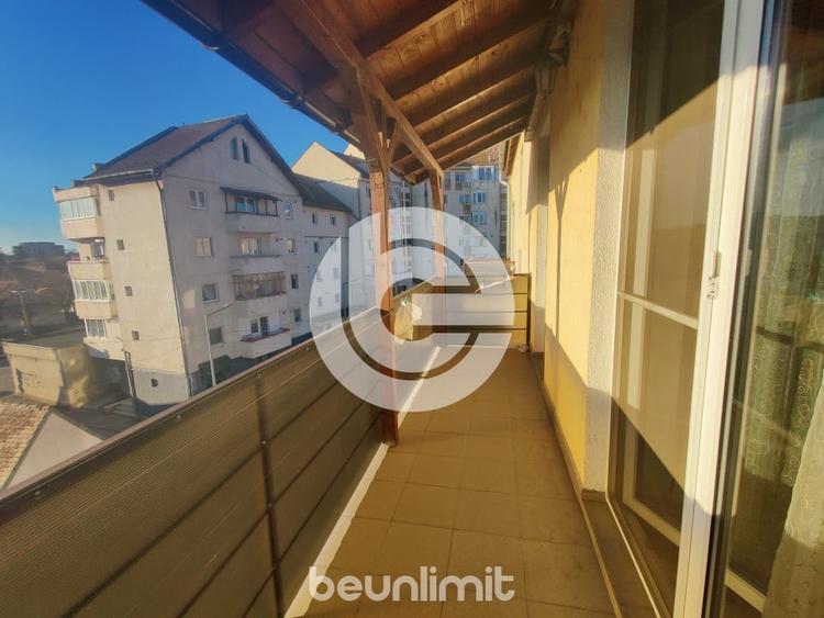 Apartament 3 camere de inchiriat -  decomandat - Etaj 3  - Turnisor - 13