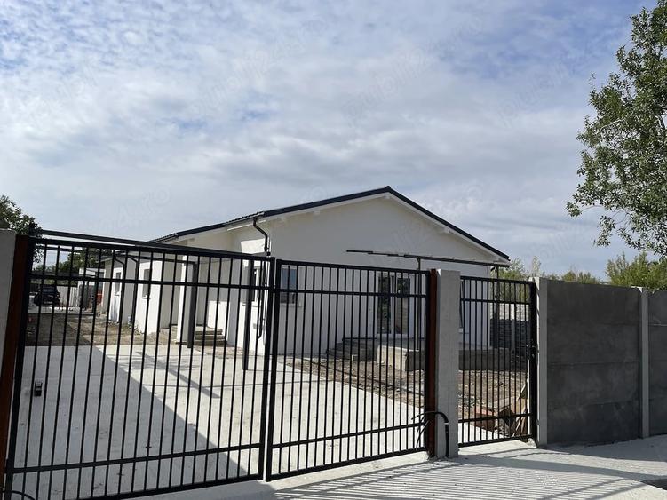 Casă cu 3 camere cu Teren 430 Mp în Cerneteaz