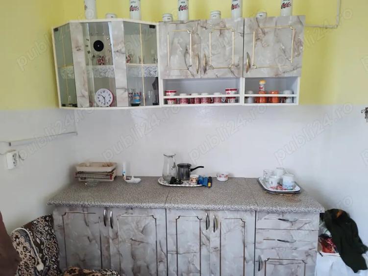 Apartament cu 2 camere decomandat în Lupeni