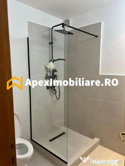 Apartament cu 3 camere semidecomandat, mobilat în Universitate