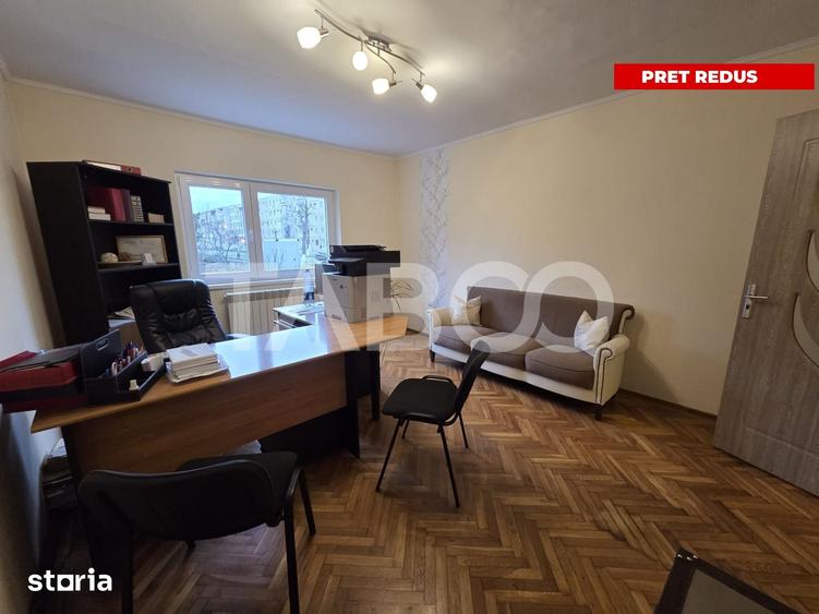 Apartament cu 4 camere decomandat în Central
