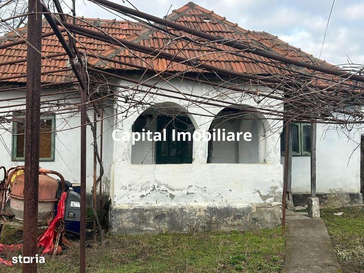 Spațiu comercial, de 82 mp, în Bengești