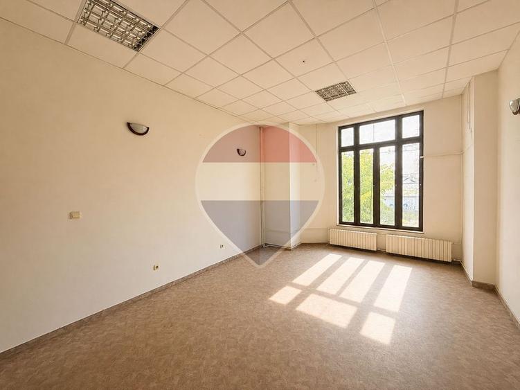 Birou, de 1,246 mp, în Ultracentral
