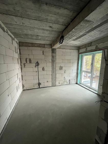 Casă individuală cu 4 camere cu Canalizare în Primo