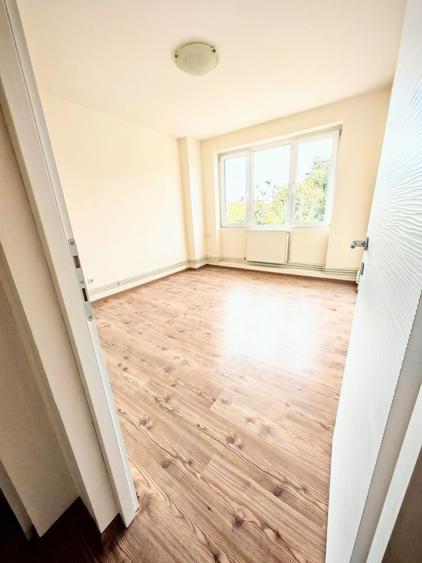 Apartament cu 2 camere semidecomandat în Ultracentral