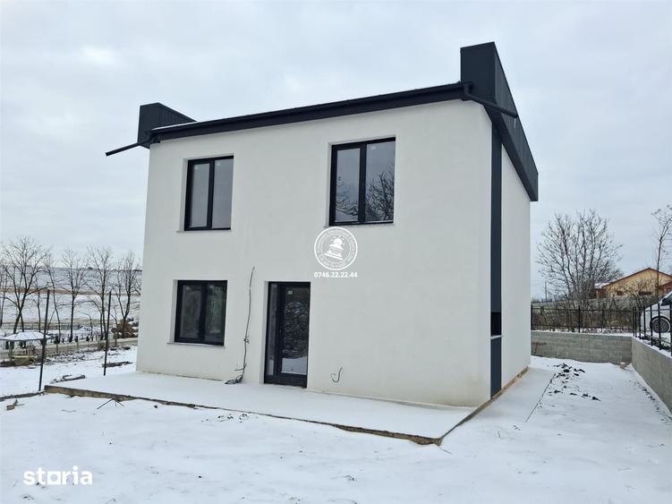 Casă cu 5 camere cu Teren 468 Mp în Popricani