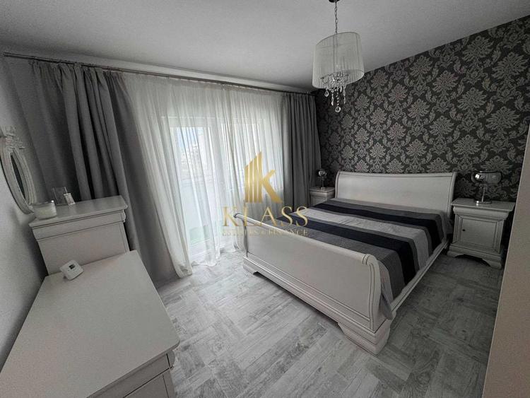Apartament cu 3 camere decomandat, mobilat în Vitan