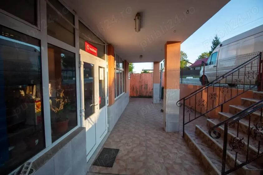 Spațiu comercial, de 198 mp, în Hoceni