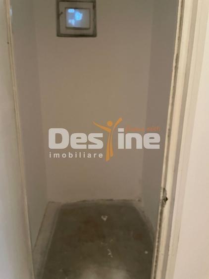 Apartament cu 3 camere semidecomandat în Drumul Taberei