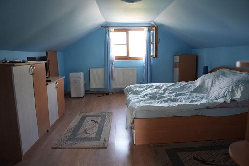 Casă cu 4 camere în Gepiu