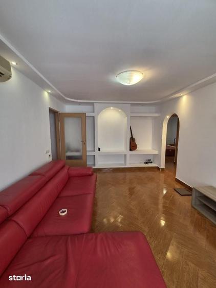 Apartament cu 3 camere în Drumul Taberei — fotografia 1