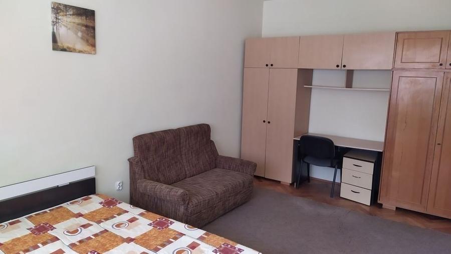 Apartament cu 2 camere decomandat în Gruia