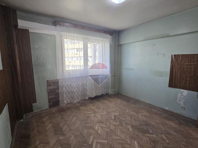 Apartament cu 2 camere semidecomandat în Titan