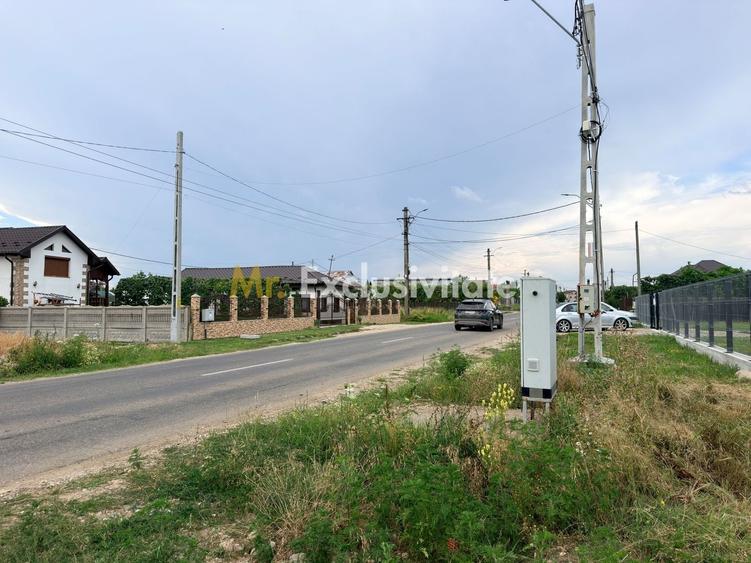 Teren Construcții intravilan de 1374 mp, în Bradu